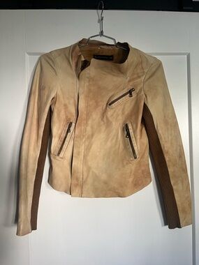Zara Beige Soft Leather Moto Jacket w/Brown Ribbed Sleeves - Size M (runs small)
